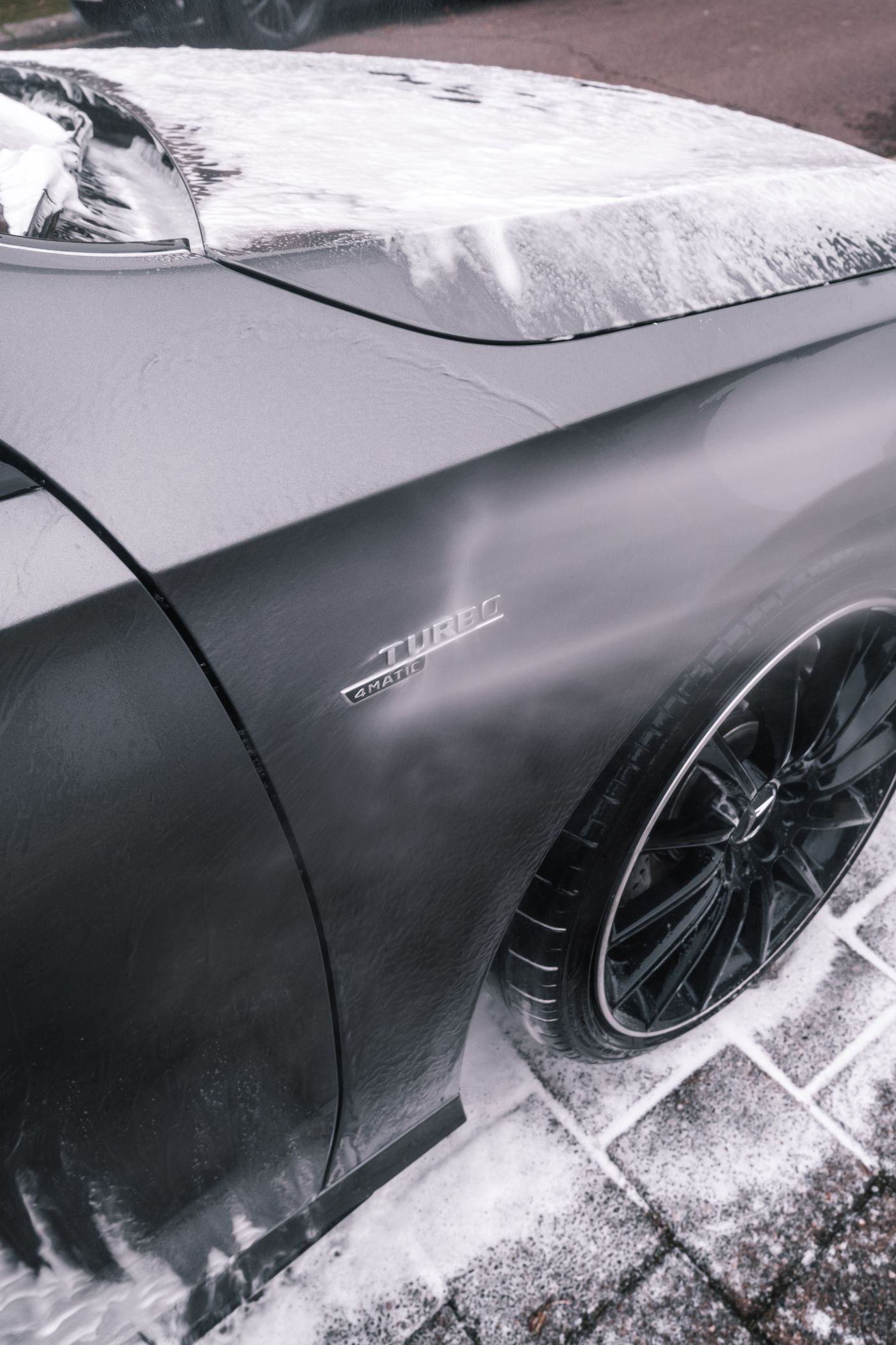 Car covered in foam — illustrative Pexels photograph